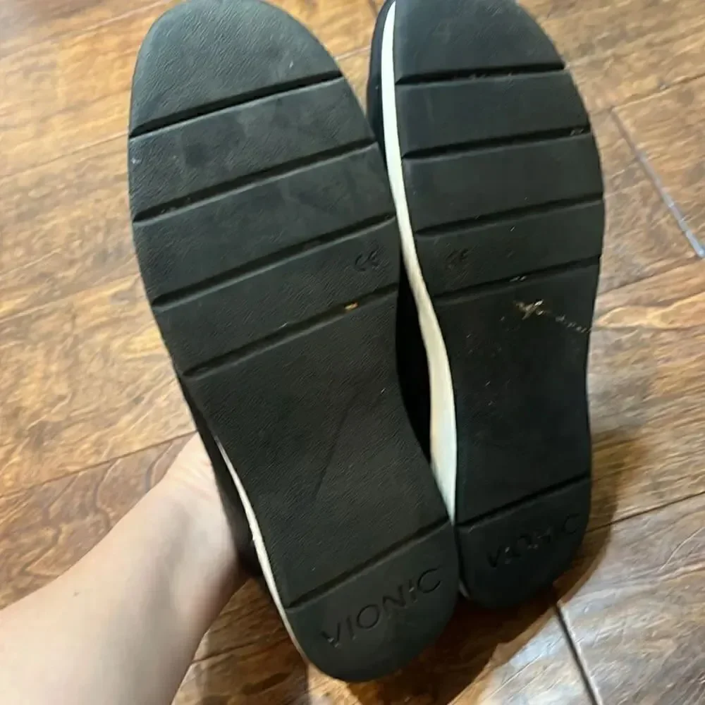 Vionic Black Cosmic Codie Sneaker, 9!